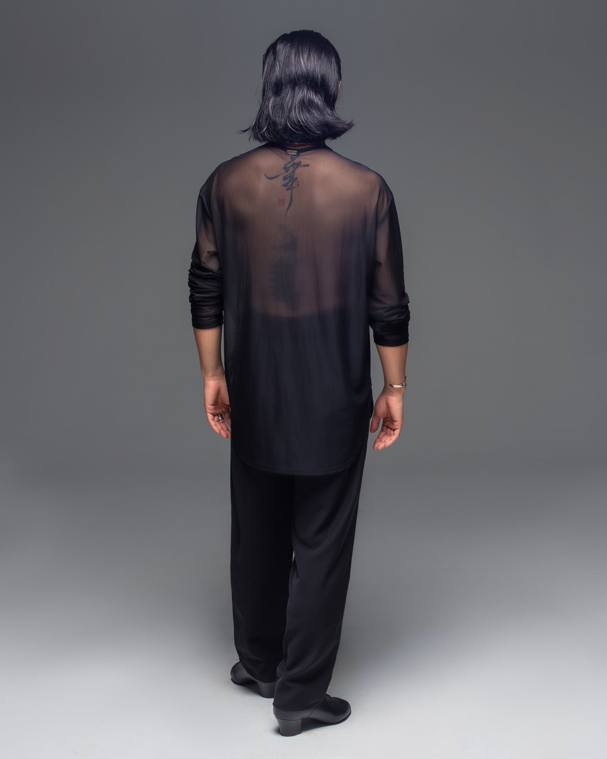 Net Loose Fit V Shirt