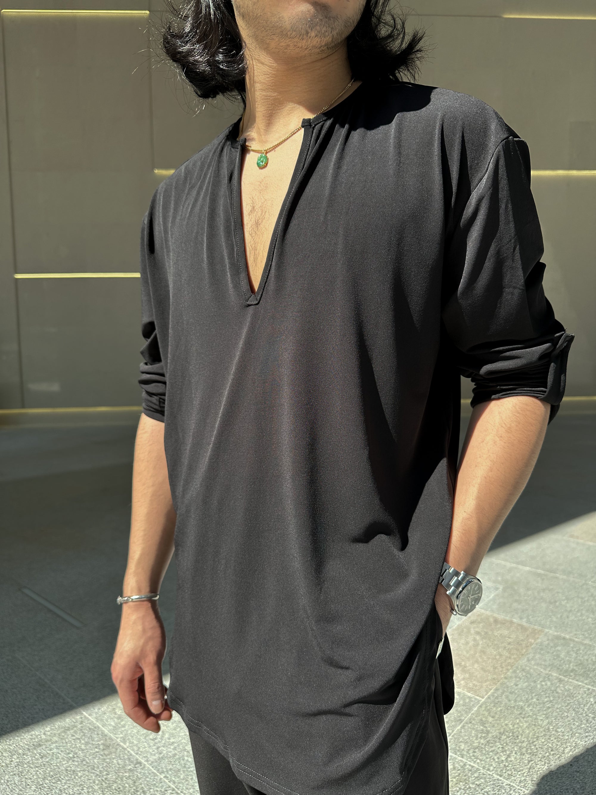 Loose Fit V Neck Shirt